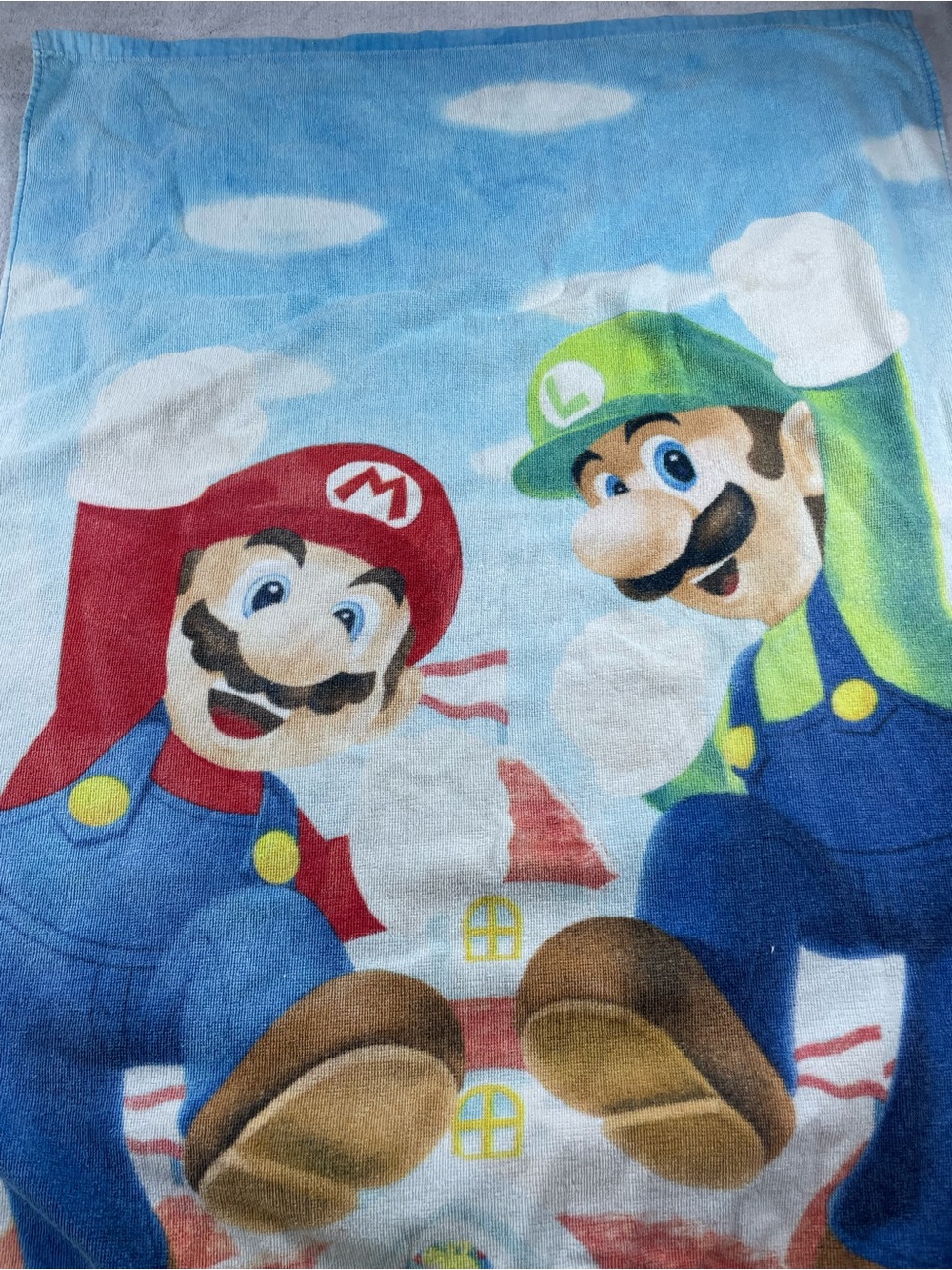 Nintendo Super Mario Red & Green Kids Blanket - Mario & Luigi